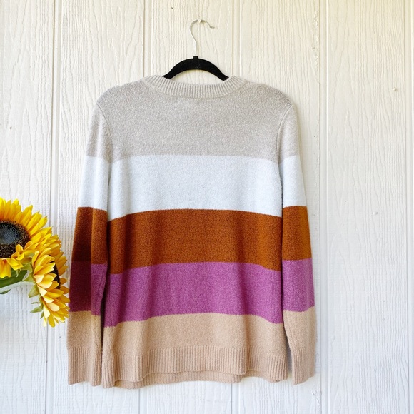 Ava & Viv Colorblock Sweater - Picture 8 of 9